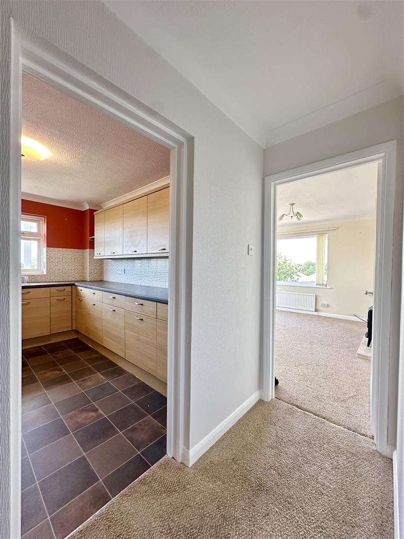 2 bed property in Old Roar Road, St Leonards-On-Sea